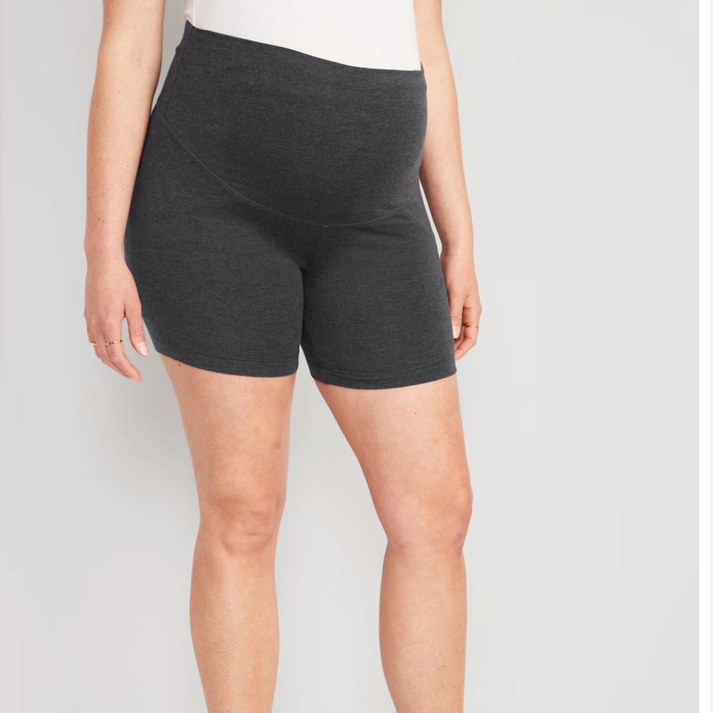 Old Navy Maternity Biker Shorts, Size Large, Grey